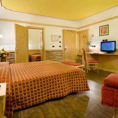 cameredolomia02-hoteladamello
