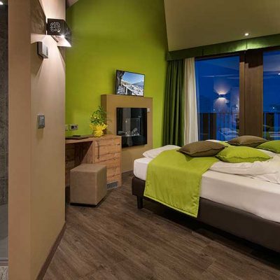 familysuitecamunia03-hoteladamello (1)