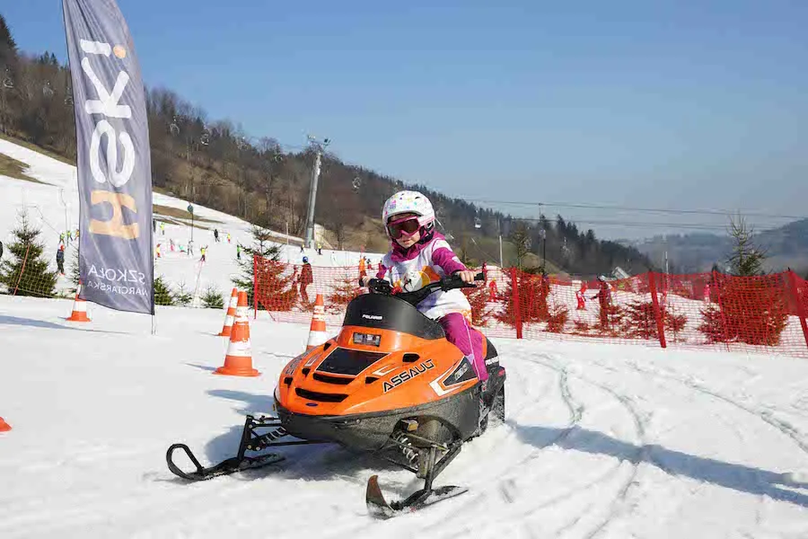 Skutery śnieżne — Klub Pingwina, Harenda Zakopane
